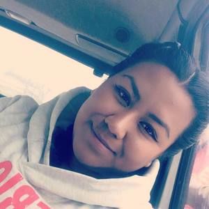 Meet your Posher, Danna